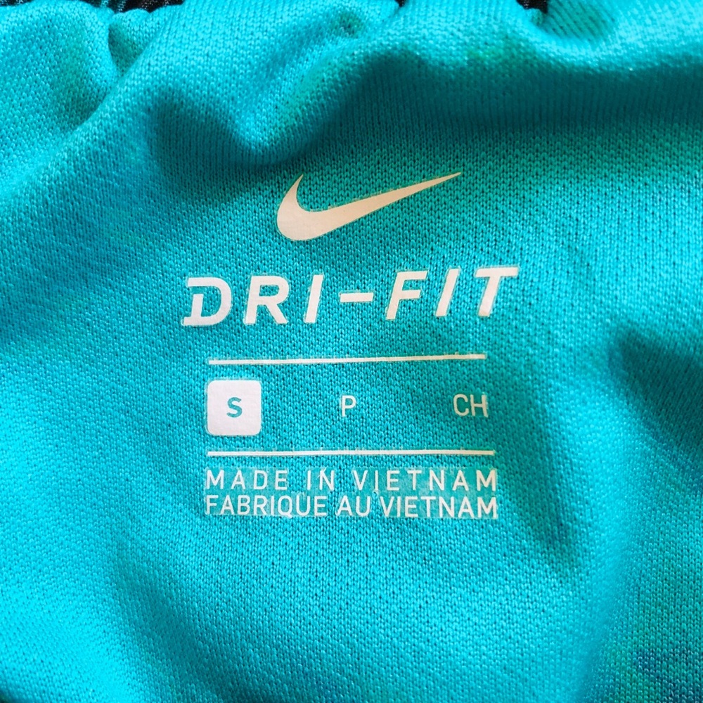 Nike Shorts - Picture 5 of 5
